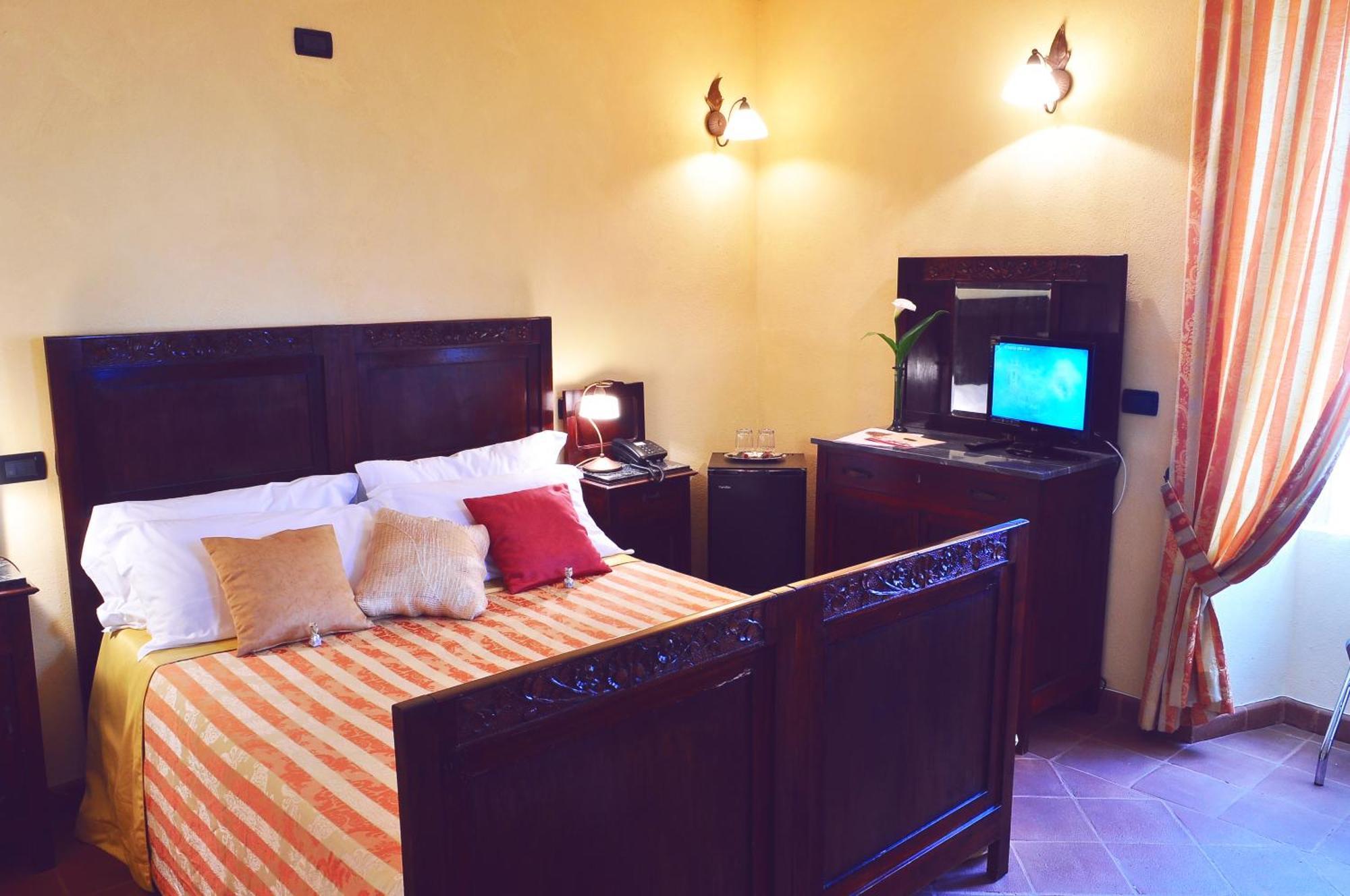 La Foresteria Del Castello - Wellness Hotel In Dimora Storica Castell'Alfero Phòng bức ảnh