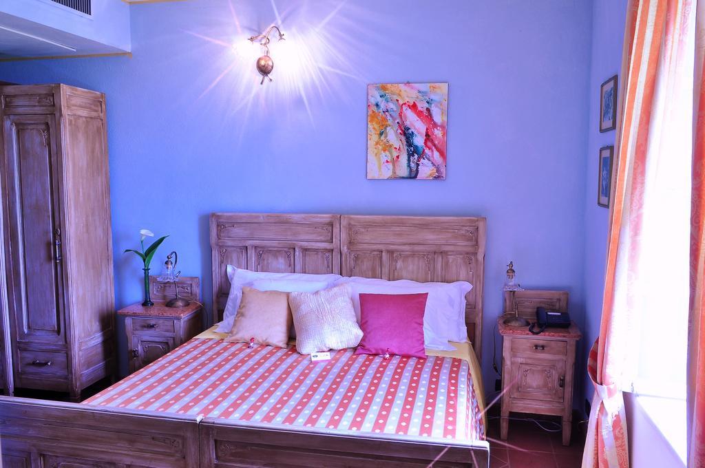 La Foresteria Del Castello - Wellness Hotel In Dimora Storica Castell'Alfero Phòng bức ảnh