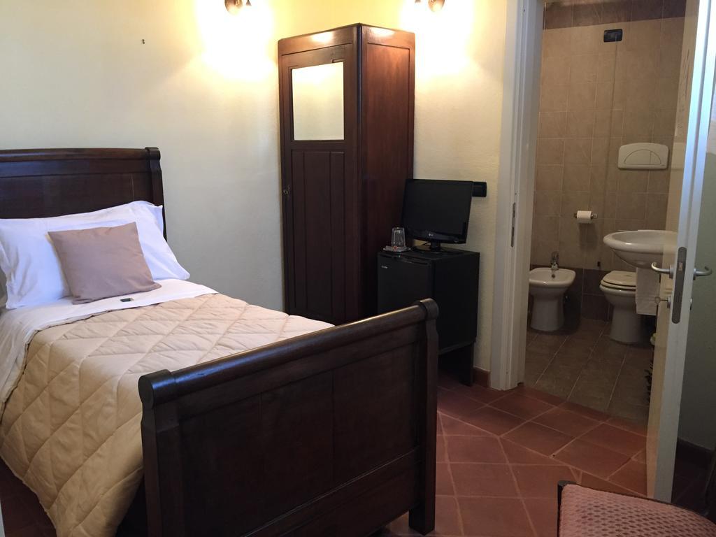 La Foresteria Del Castello - Wellness Hotel In Dimora Storica Castell'Alfero Ngoại thất bức ảnh