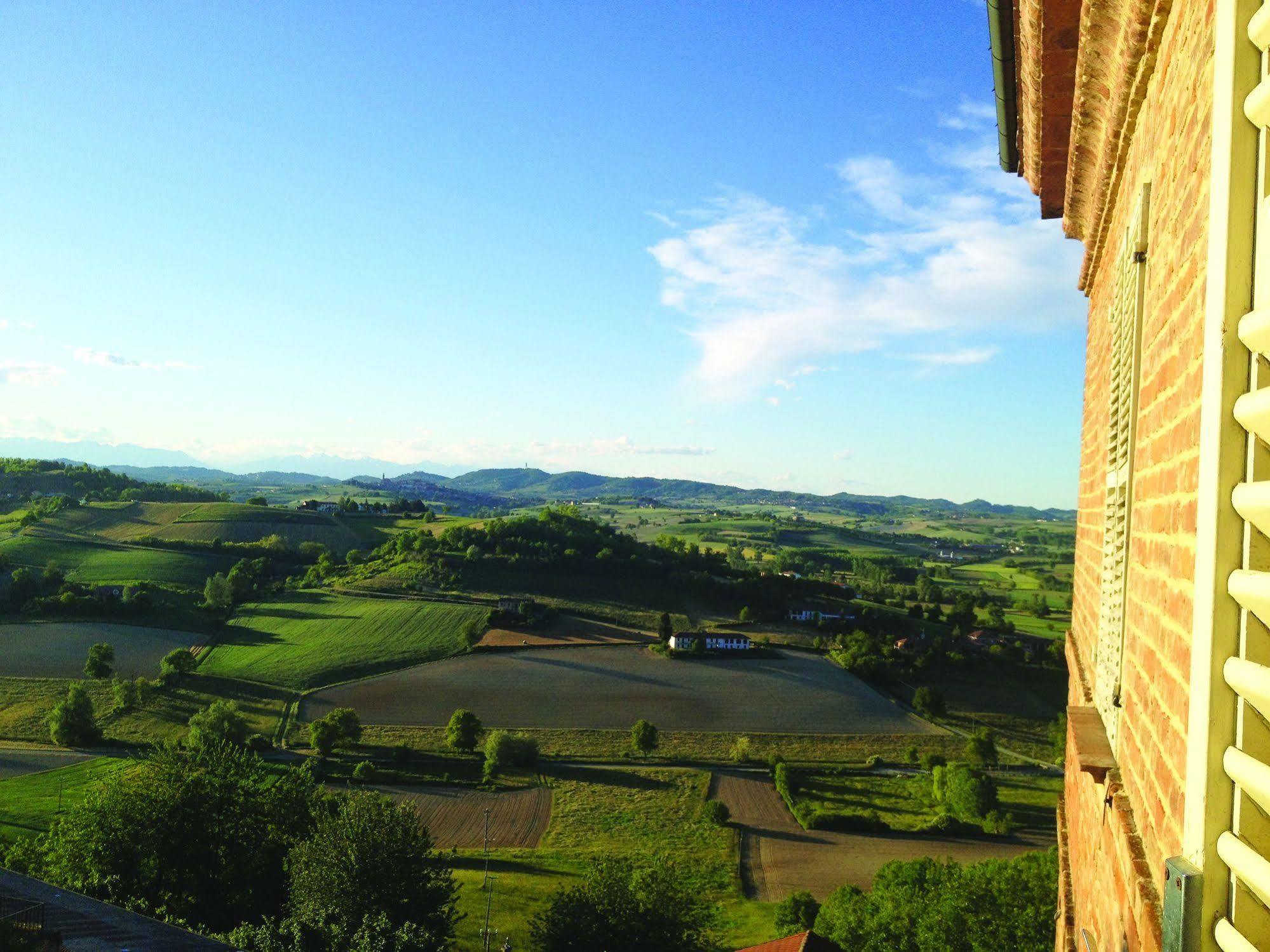 La Foresteria Del Castello - Wellness Hotel In Dimora Storica Castell'Alfero Ngoại thất bức ảnh