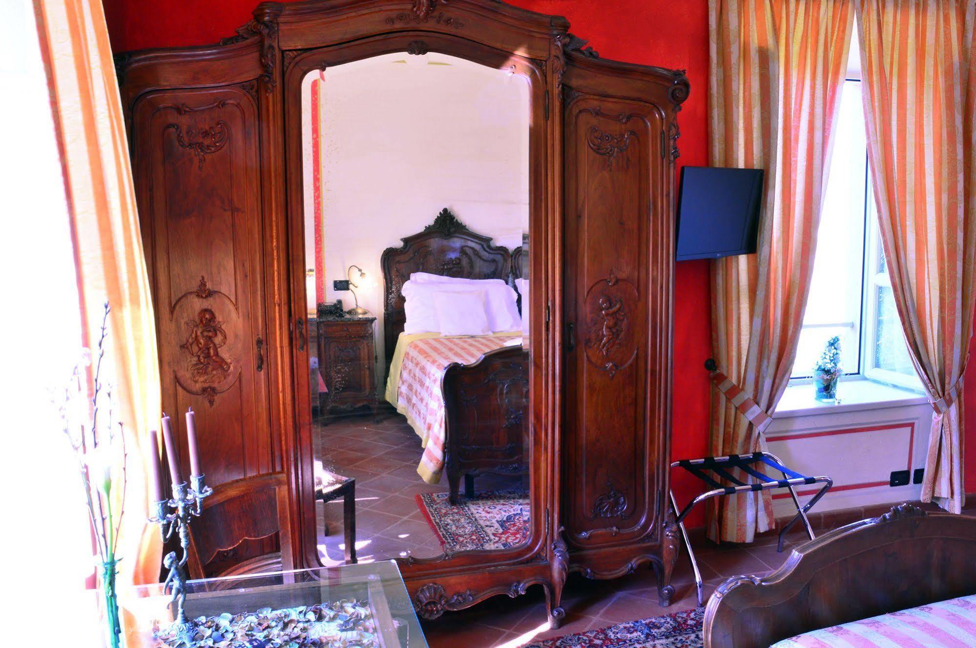 La Foresteria Del Castello - Wellness Hotel In Dimora Storica Castell'Alfero Ngoại thất bức ảnh